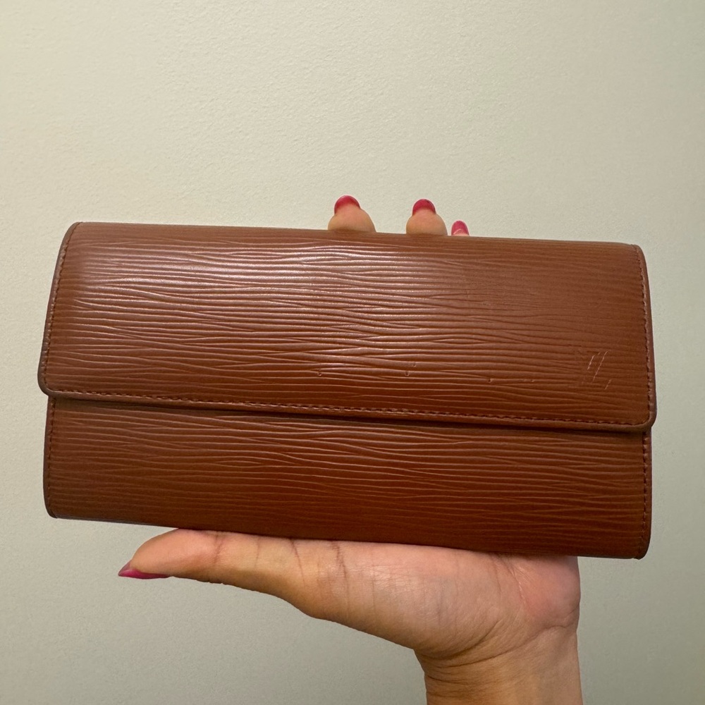 Louis Vuitton EPI Brown Wallet - Picture 3 of 8